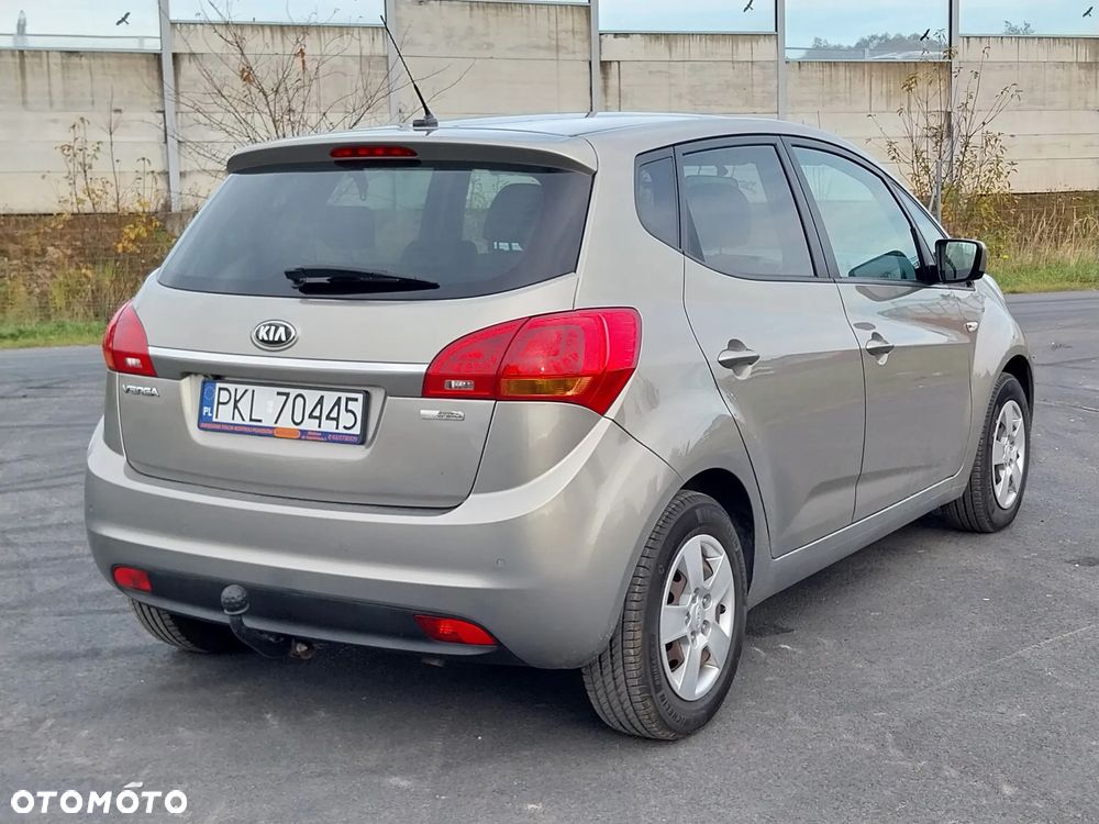Kia Venga 2017 photo 5