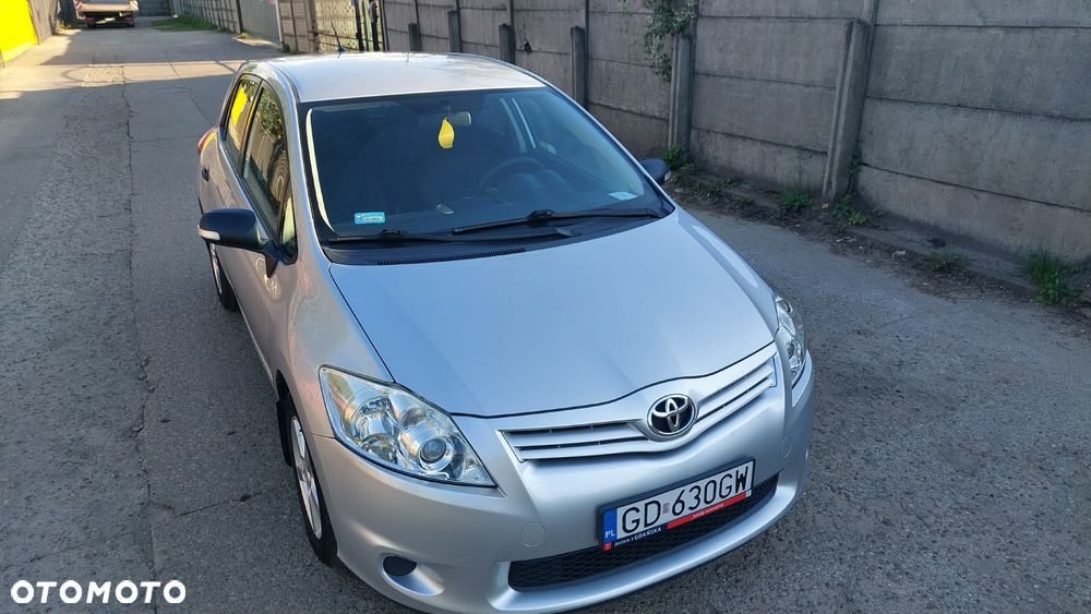 Toyota Auris 1.33 VVT-i Terra - 11