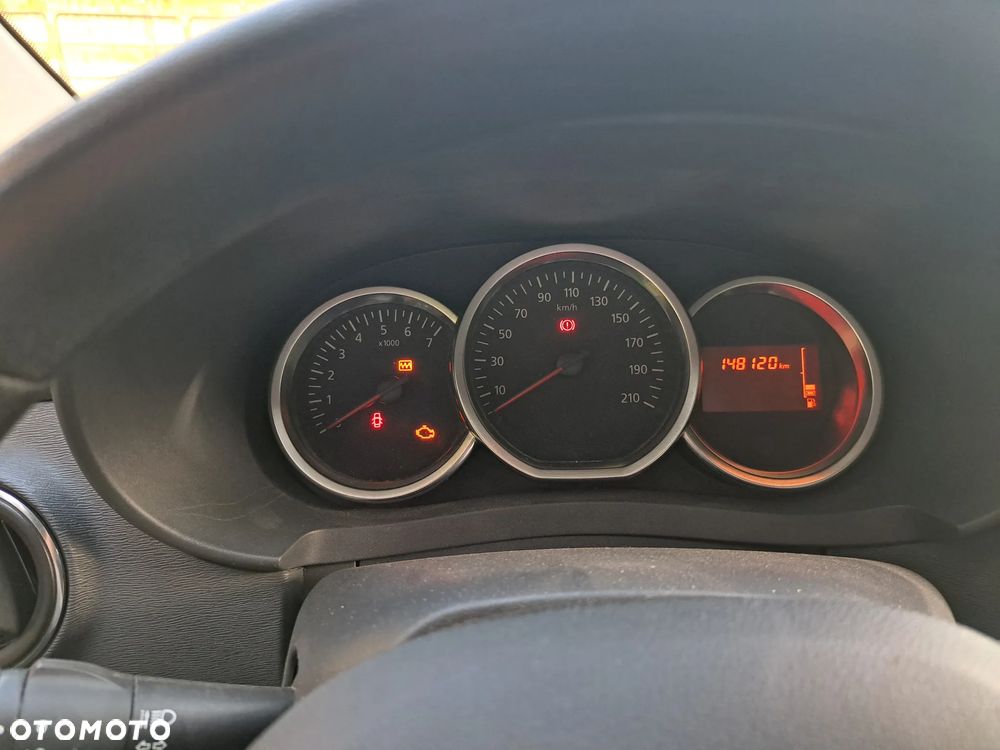 Dacia Lodgy 1.6 SCe Laureate S&S - 8