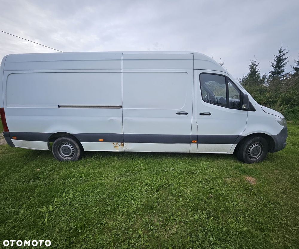 Mercedes-Benz Sprinter - 6