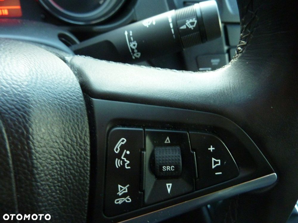 Opel Insignia - 32