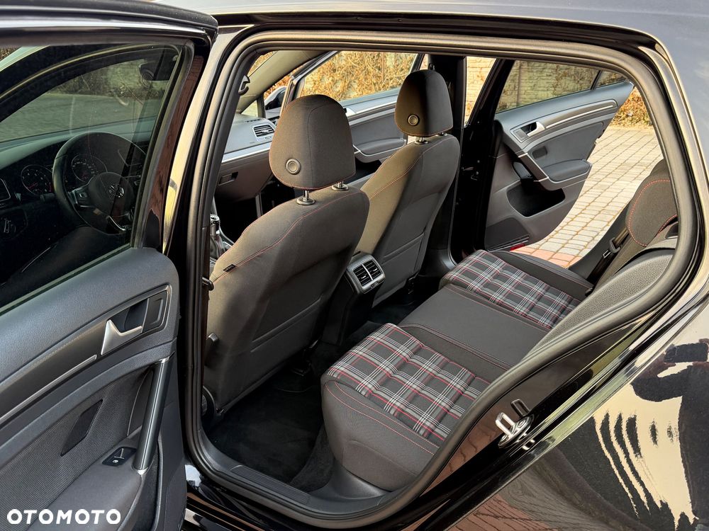 Volkswagen Golf 2.0 TSI BMT GTI Performance - 19