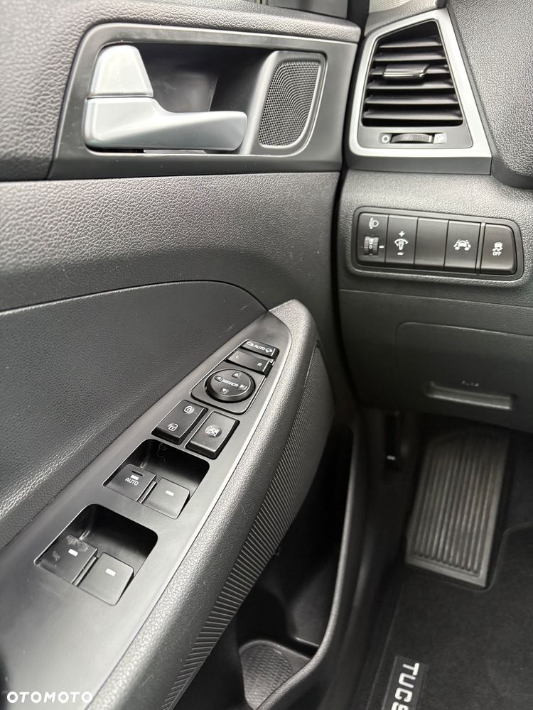 Hyundai Tucson 1.6 GDi Comfort 2WD - 23