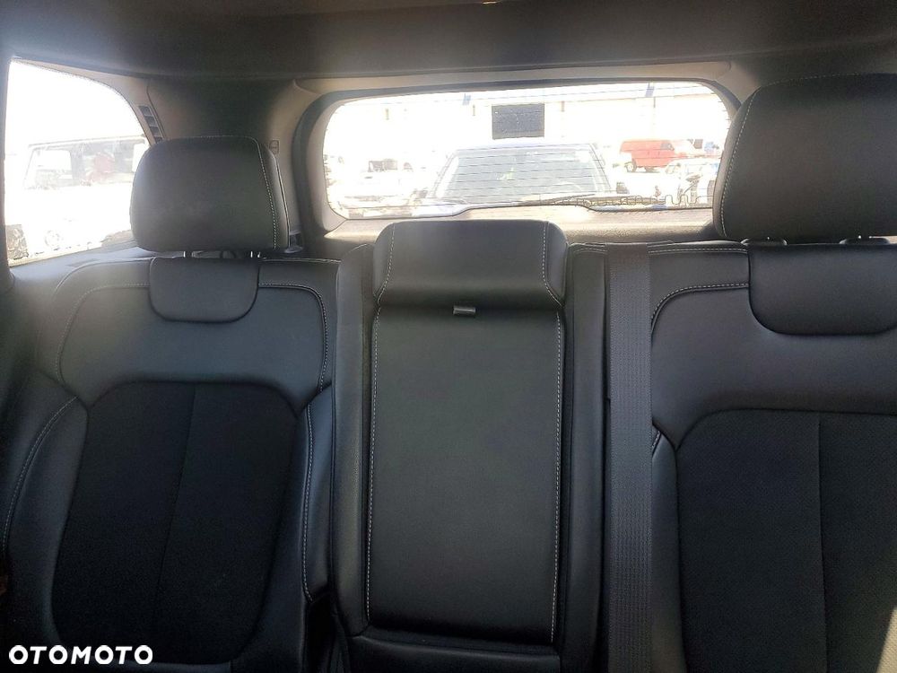Jeep Grand Cherokee - 11