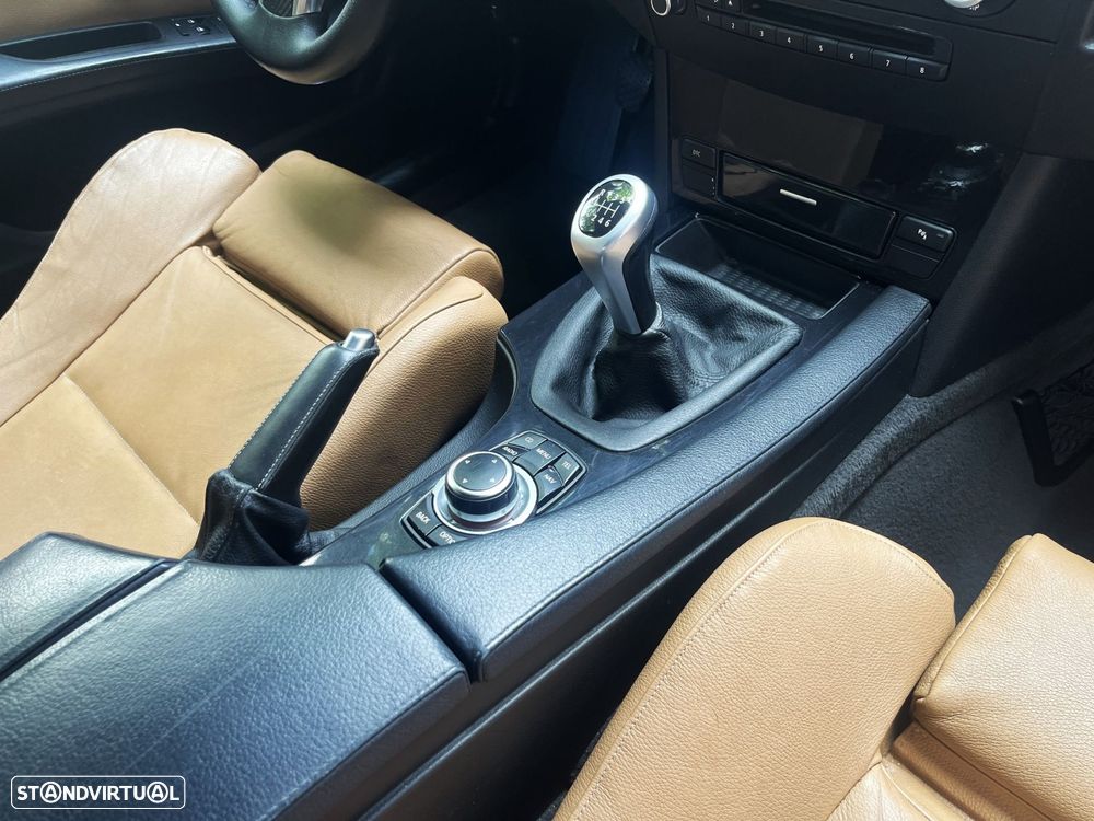 BMW 520 d Executive - 16