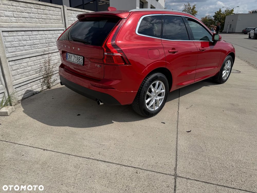 Volvo XC 60 T5 AWD Momentum - 5