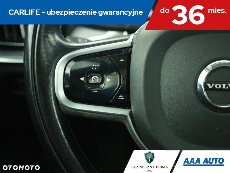 Volvo V60 Cross Country - 19