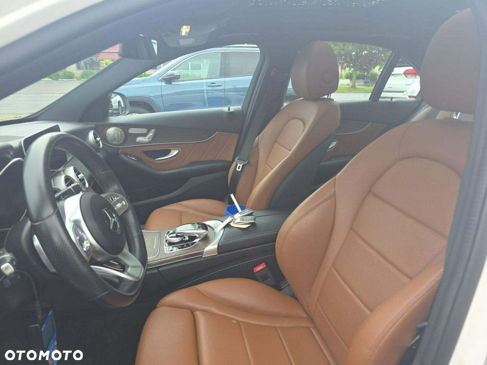 Mercedes-Benz Klasa C 300 4Matic 9G-TRONIC AMG Line - 5