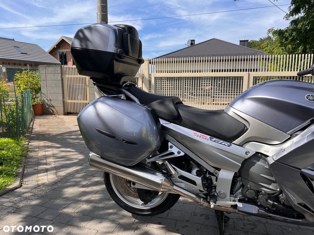 Yamaha FJR - 4
