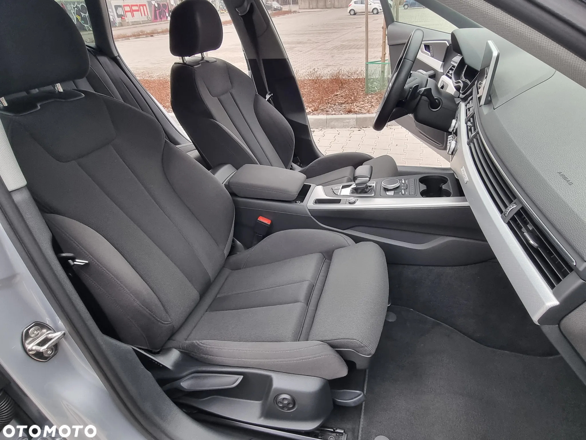 Audi A4 Avant 3.0 TDI quattro S tronic - 33