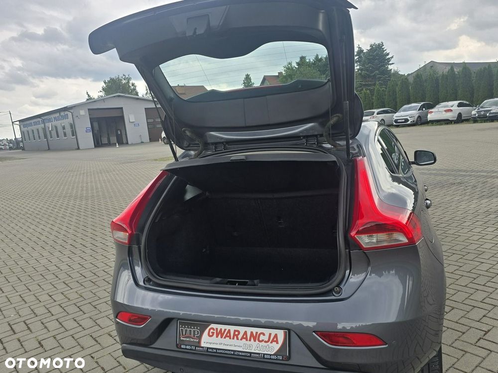 Volvo V40 - 22