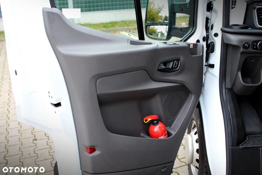 Ford Transit bliźniak kontener 8 euro palet chłodnia / mroźnia do -10'C / Winda 750kg BAR - 11