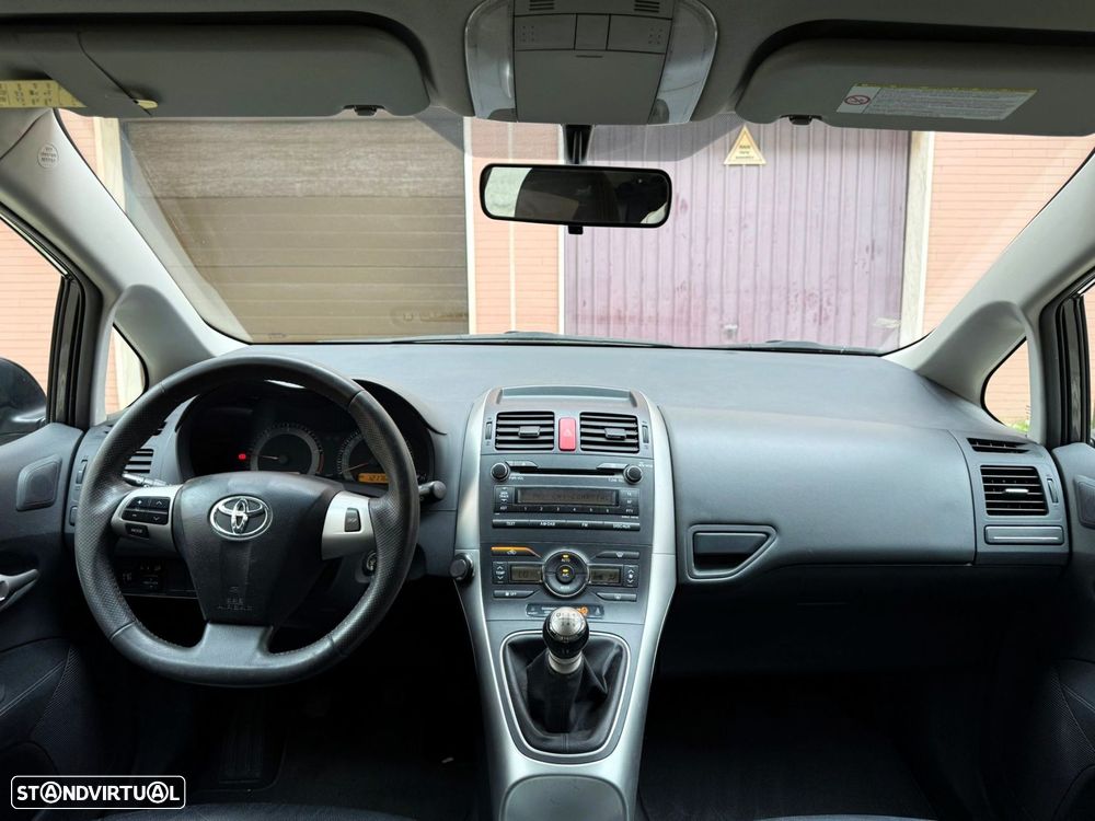Toyota Auris 1.4 D-4D Sol - 14
