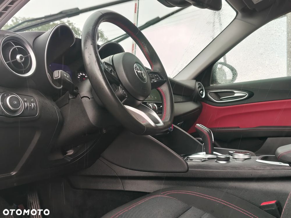 Alfa Romeo Giulia 2.0 Turbo Business - 9