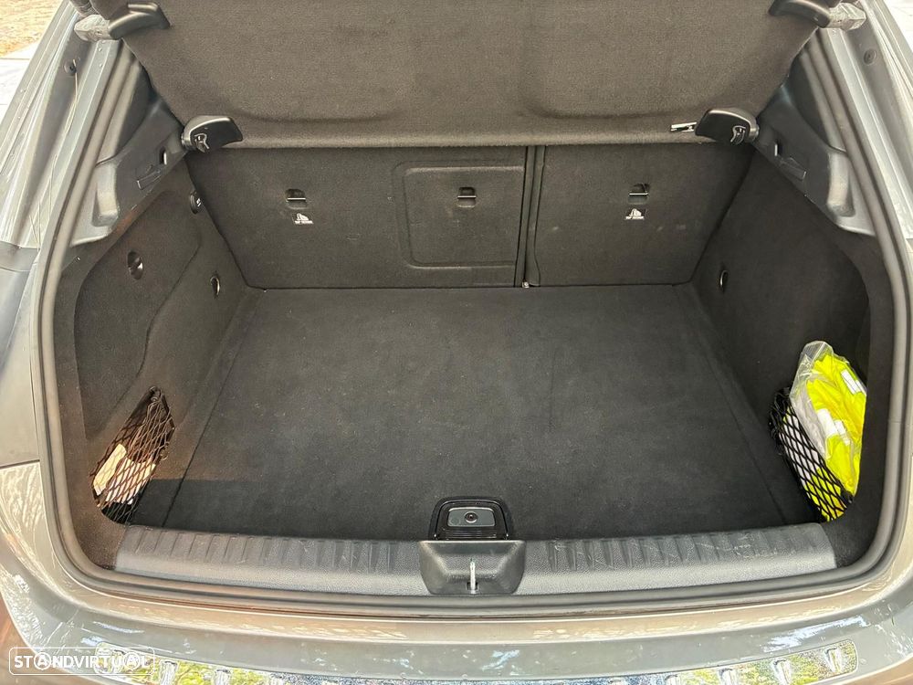 Mercedes-Benz GLA 250 4Matic 7G-DCT Style - 40