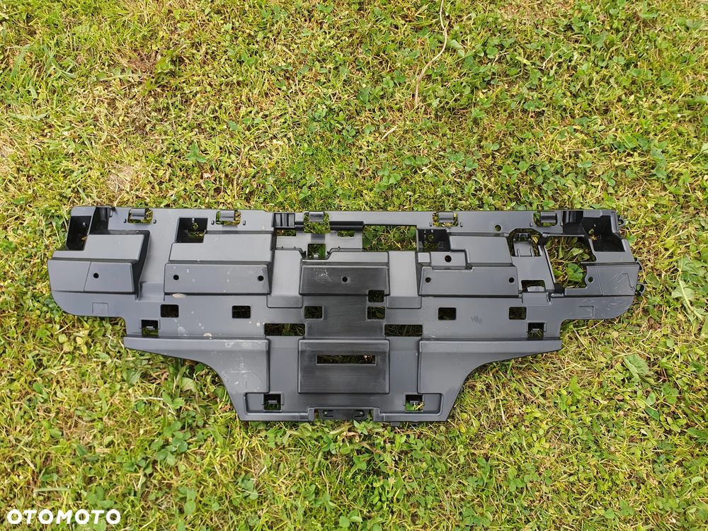 NOWE wzmocnienie tylnego zderzaka ślizg BMW 4 GRAN COUPE (F36) 51128054565 BMW F32 F33 F36 - 1