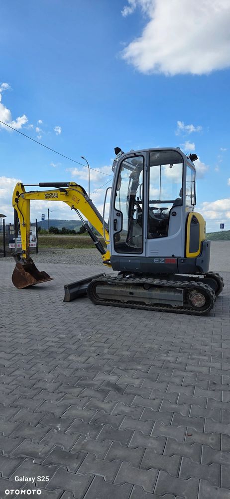 Wacker Neuson EZ28 - 7