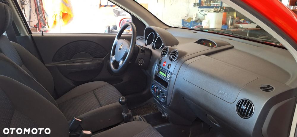 Chevrolet Aveo 1.2 Premium - 11