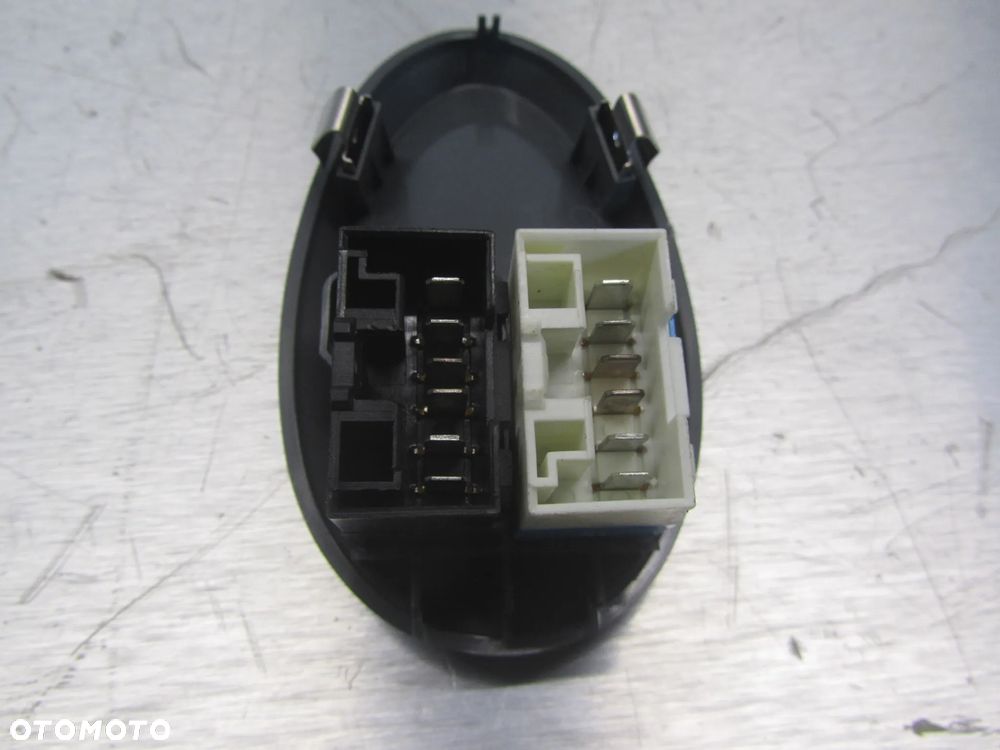 Iveco Daily 99-06 przełącznik szyb elektrycznych x2 - 3