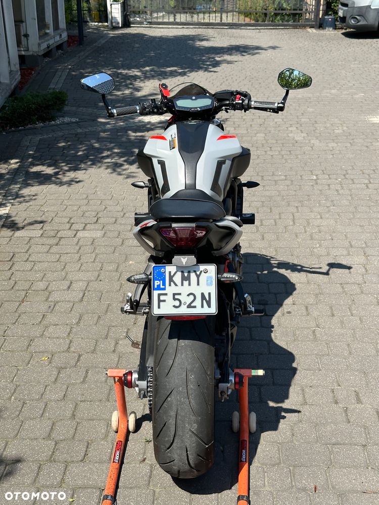 Yamaha MT - 6