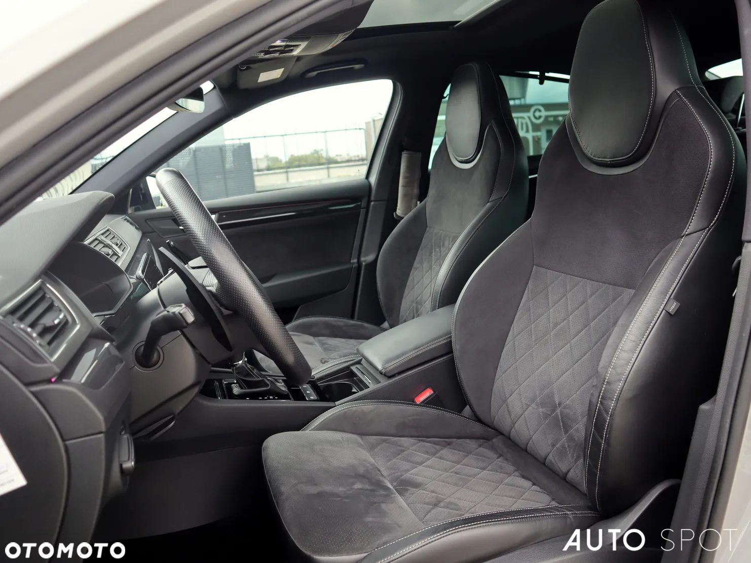 Skoda Superb 2.0 TSI 4x4 Sportline DSG - 17