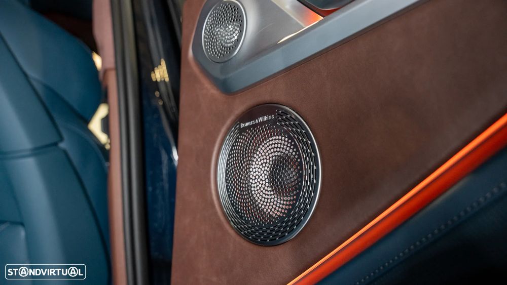 BMW XM 50e - 24