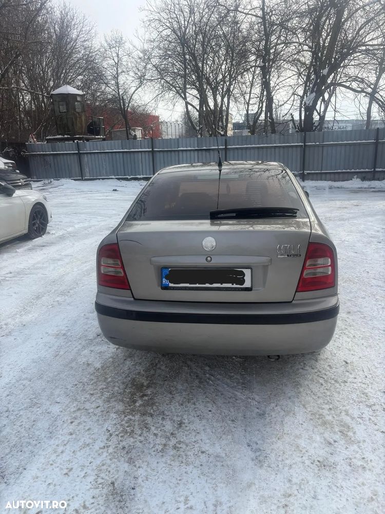 Skoda Octavia - 8
