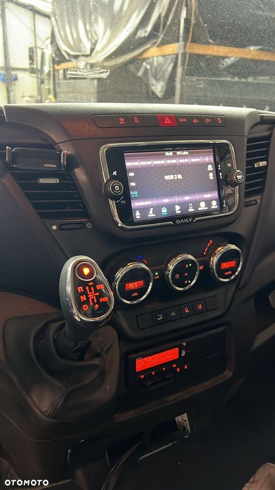 Iveco 72-180 72C18 Hi-Matic Kontener 8 palet Izoterma Winda 1000 kg FULL LED 70C18 - 6