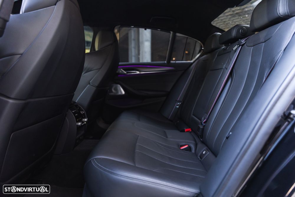 BMW M5 Competition - 11