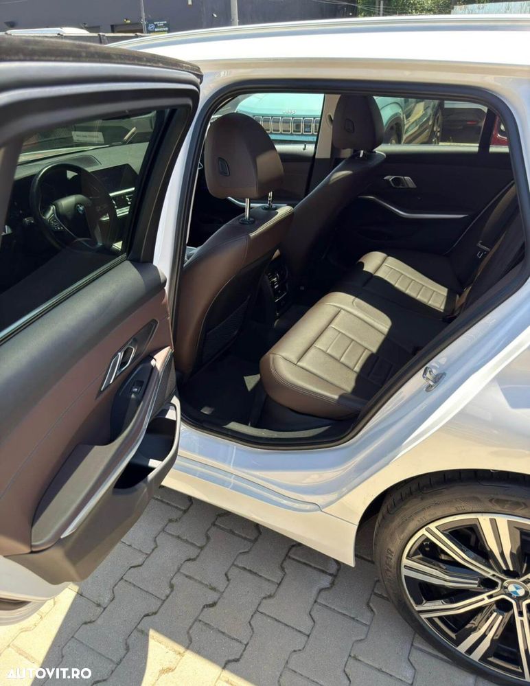 BMW Seria 3 320d xDrive AT MHEV - 10