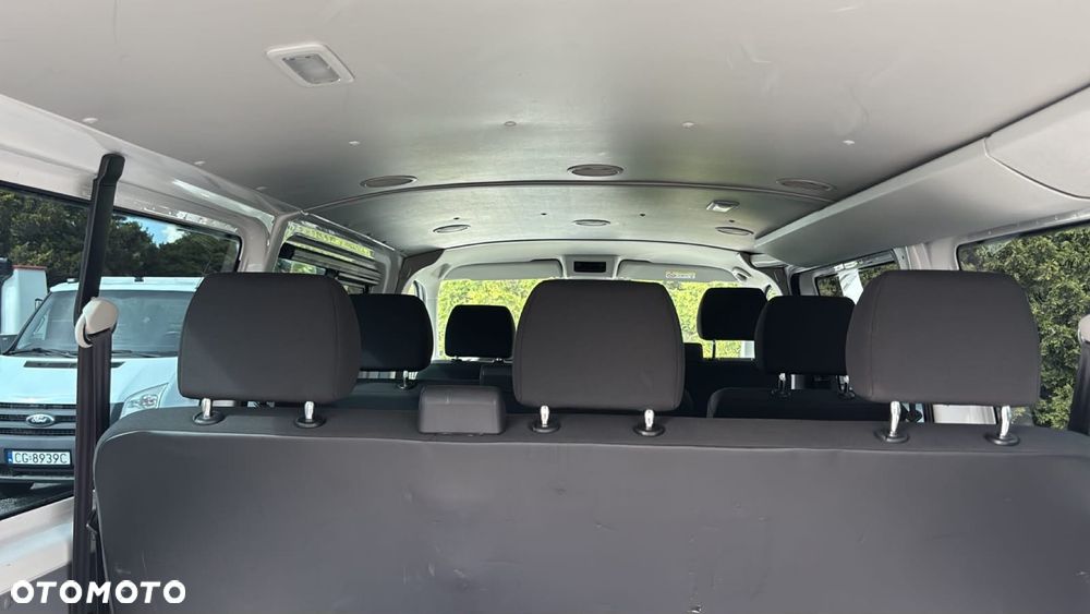 Volkswagen Transporter - 9