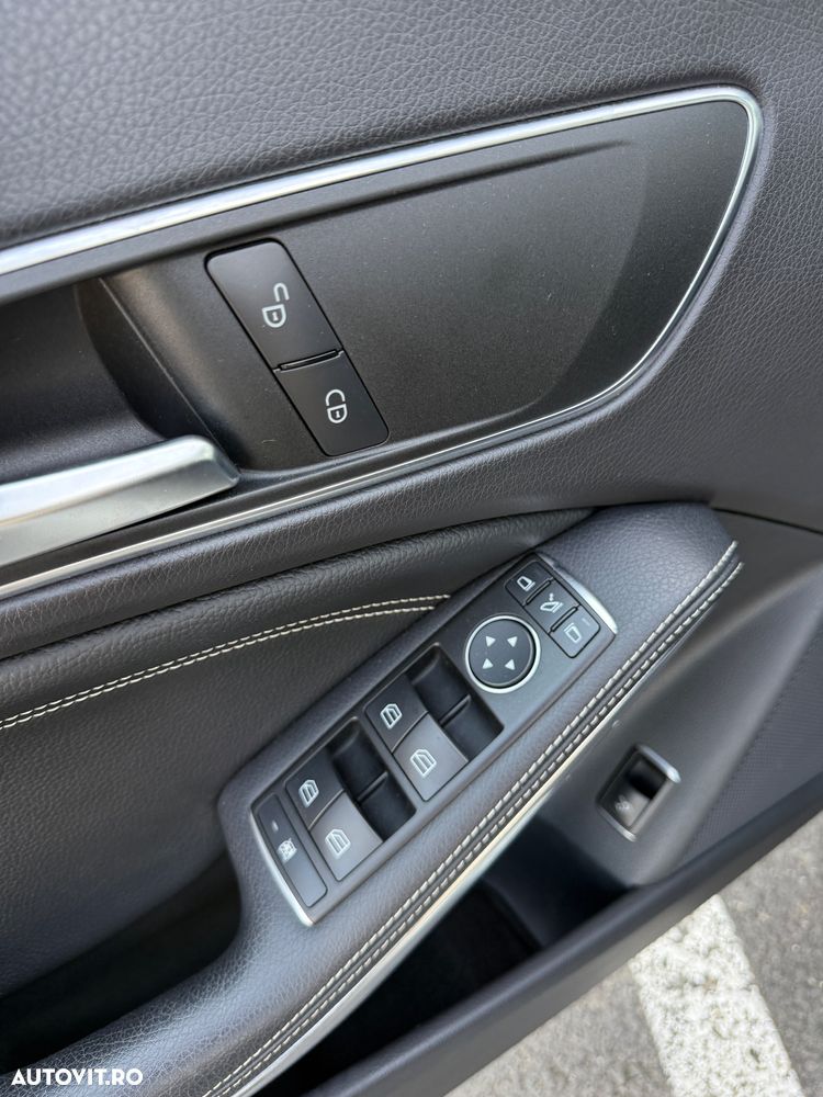 Mercedes-Benz CLA 220 d 4MATIC 7G-DCT UrbanStyle Edition - 11