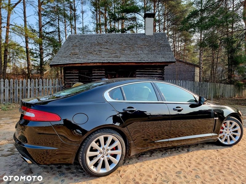 Jaguar XF 3.0 V6 D S Luxury - 4