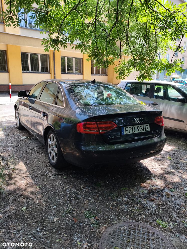 Audi A4 Limousine - 3