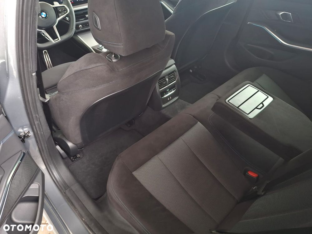 BMW Seria 3 330d xDrive mHEV M Sport sport - 7
