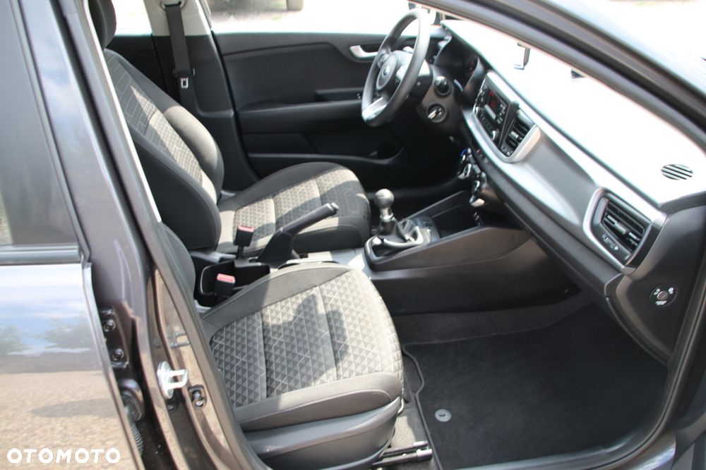 Kia Rio 1.2 Attract - 17