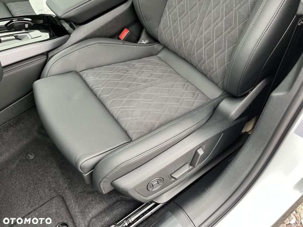 Audi A5 Limousine - 12