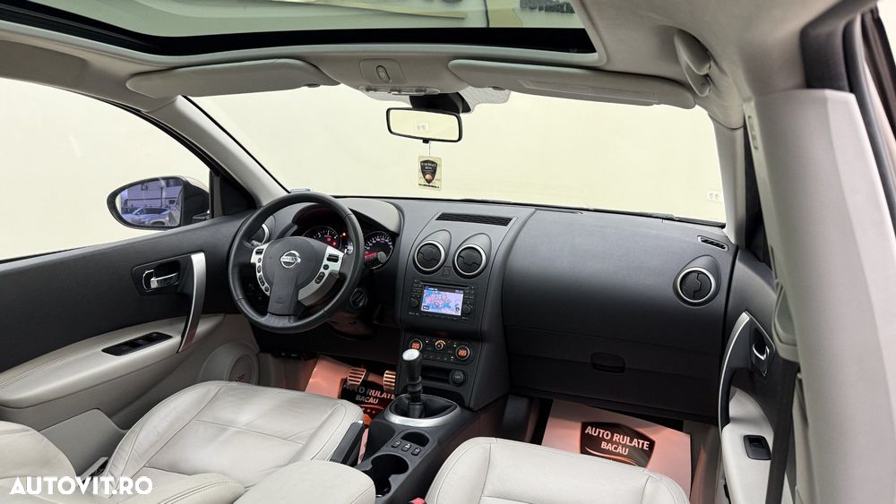 Nissan Qashqai+2 - 13