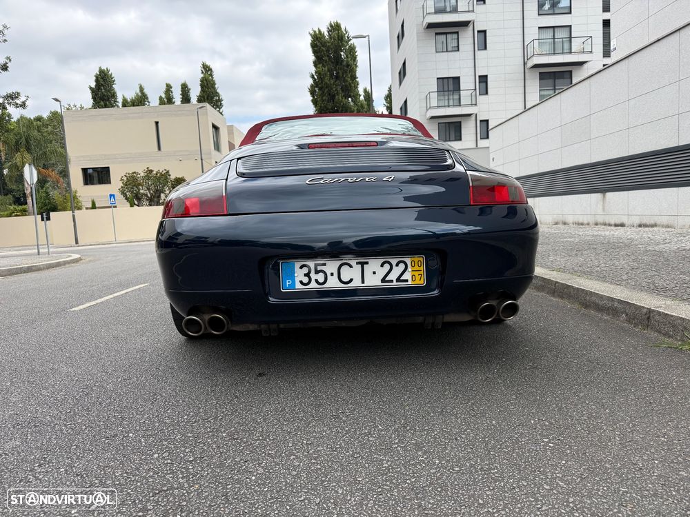 Porsche 911 Série F - 4