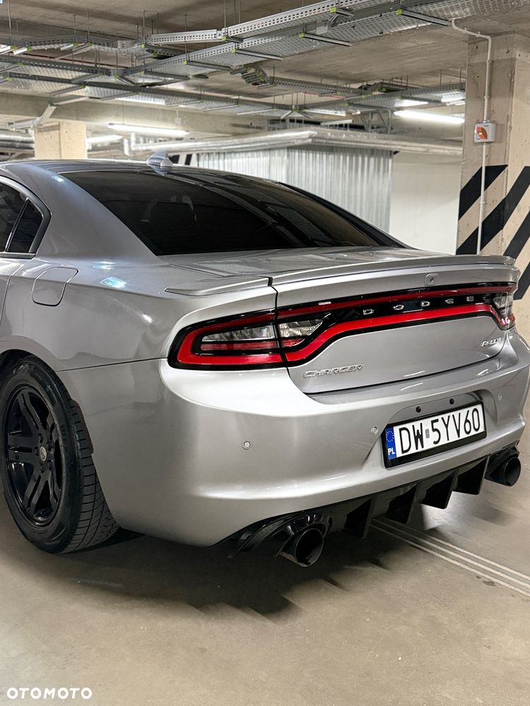 Dodge Charger ver-3-6-gt - 15