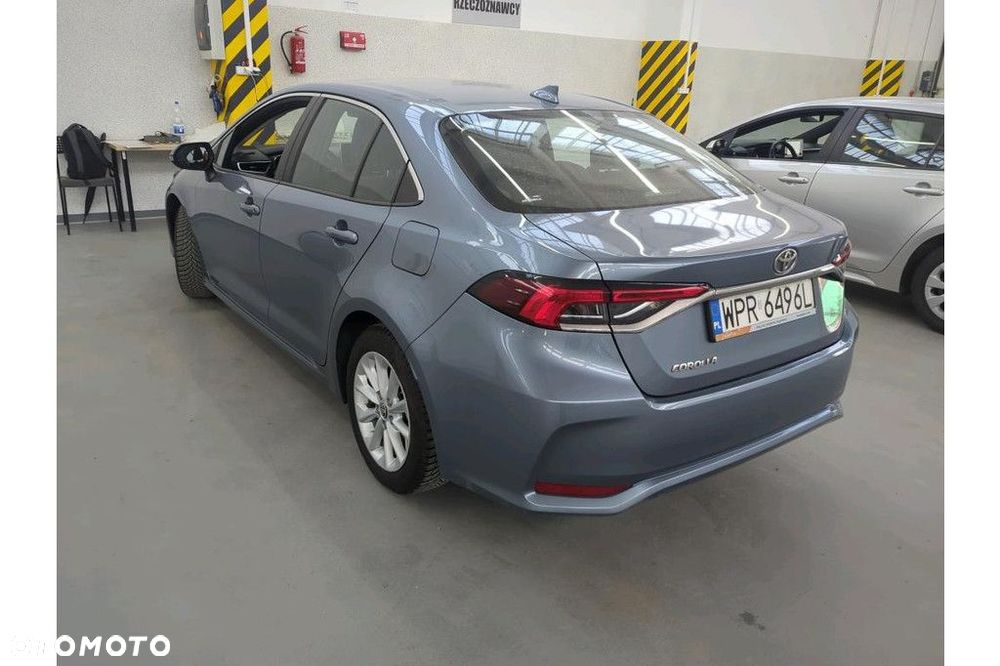 Toyota Corolla - 2