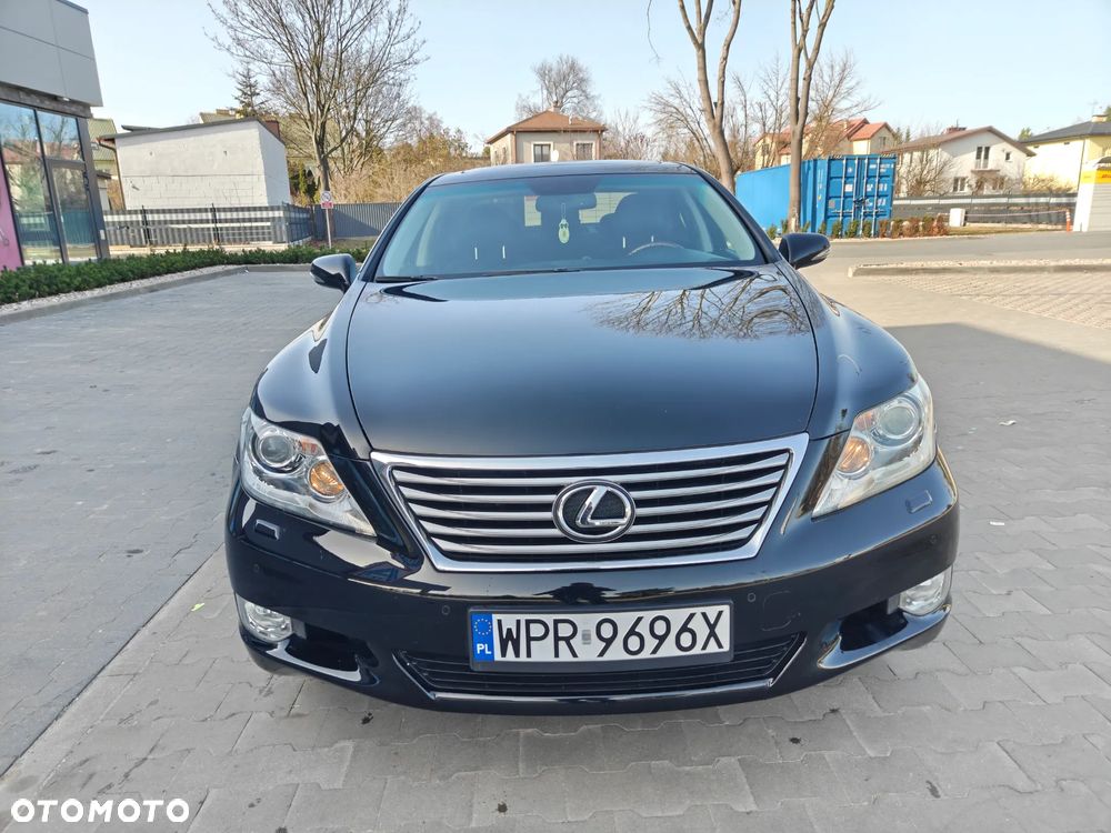 Lexus LS - 17