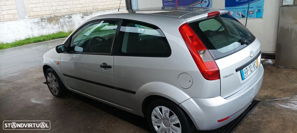 Ford Fiesta - 2