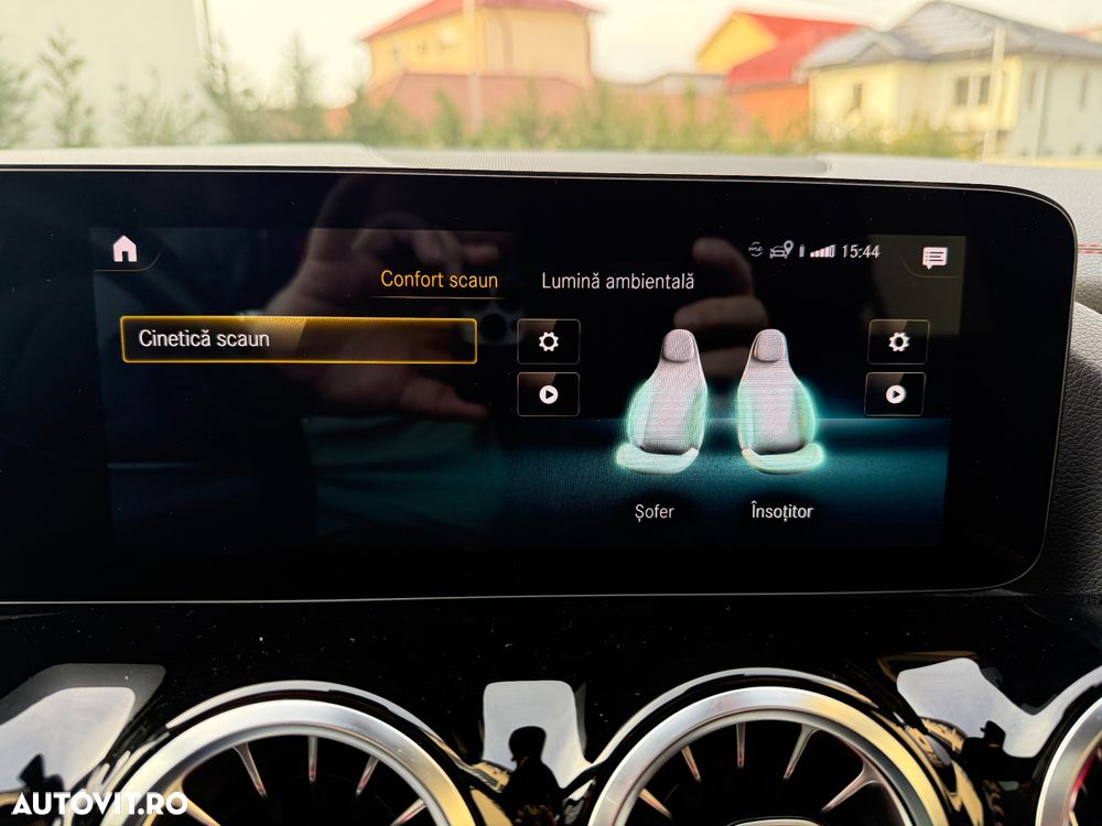 Mercedes-Benz EQA 350 4MATIC AMG Line - 10