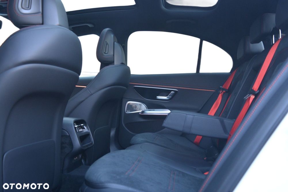 Mercedes-Benz Klasa E AMG 53 PHEV 4Matic+ 9G-Tronic TCT - 8
