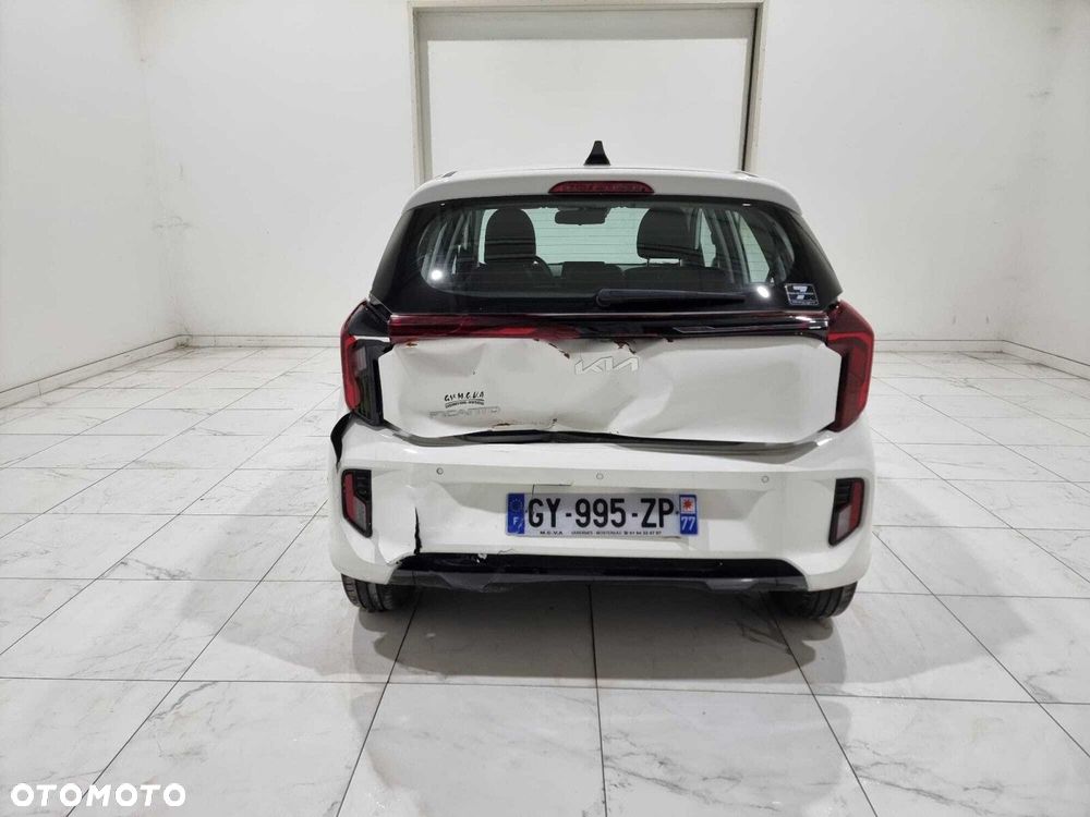 Kia Picanto - 8