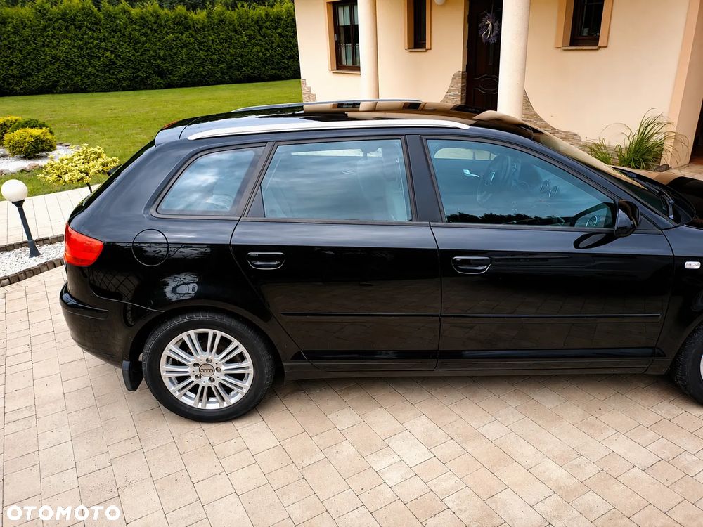 Audi A3 Sportback - 4