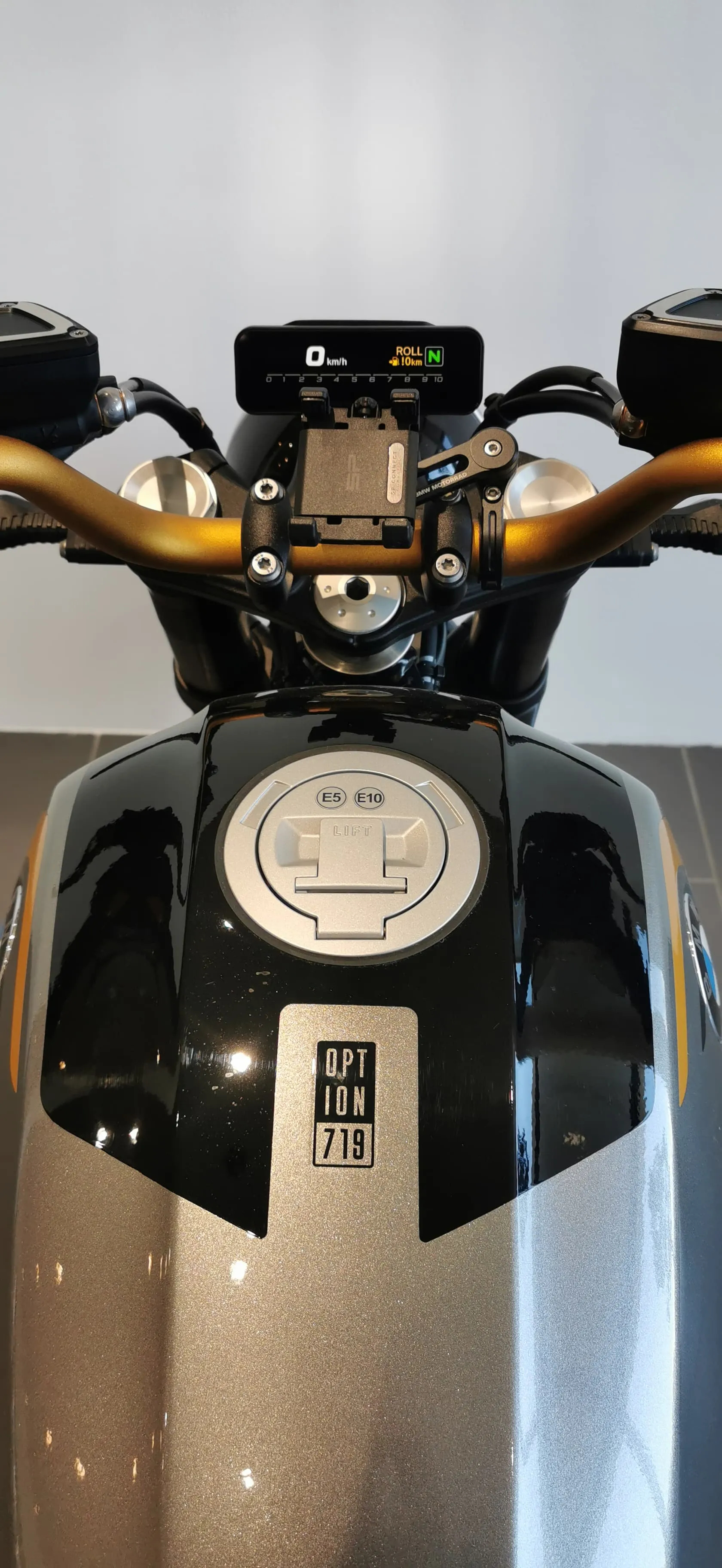 BMW R12 nineT - 11