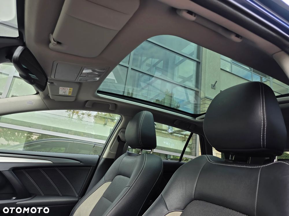 Toyota Avensis 1.8 Prestige - 19