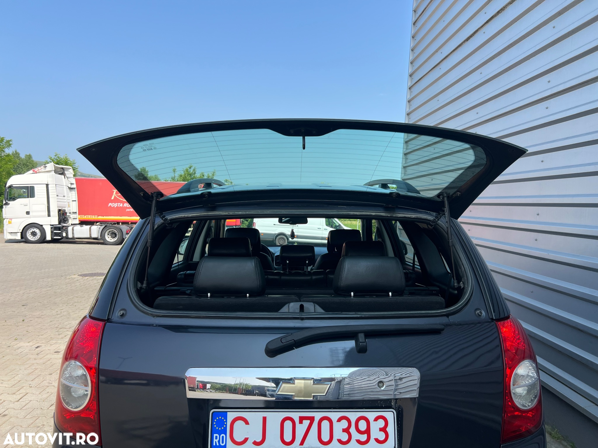 Chevrolet Captiva 2.0 4WD 7 Sitzer Automatik LT - 32